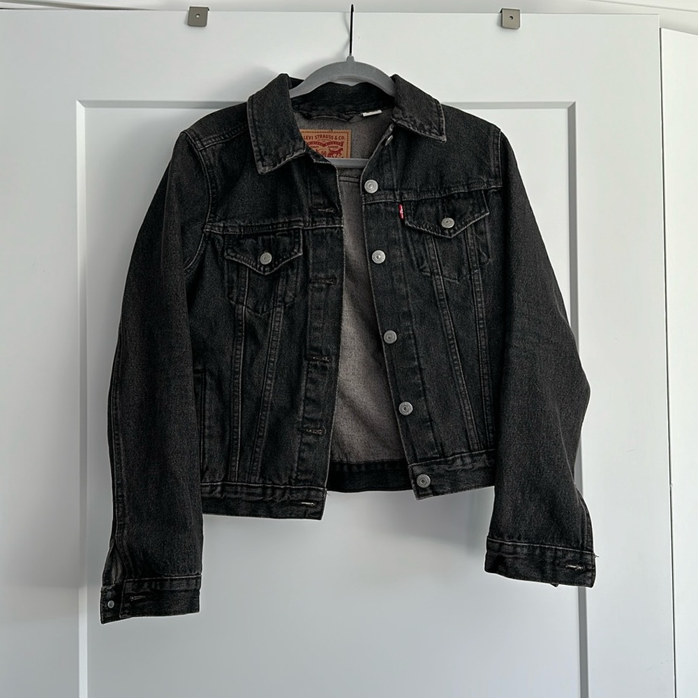 Levi black denim jacket